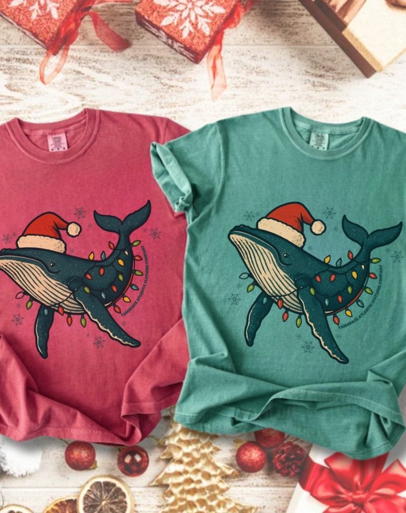 2025/10/1000121262-1.jpg Humpback Christmas Comfort Tee - Image 1